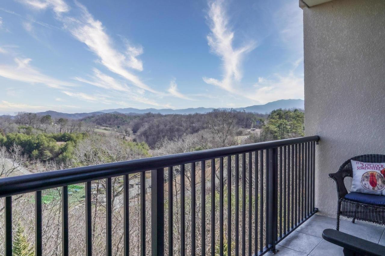 Mvc - Unit 5606 - Mountain Breeze 2 Apartment พิเจนฟอร์จ ภายนอก รูปภาพ
