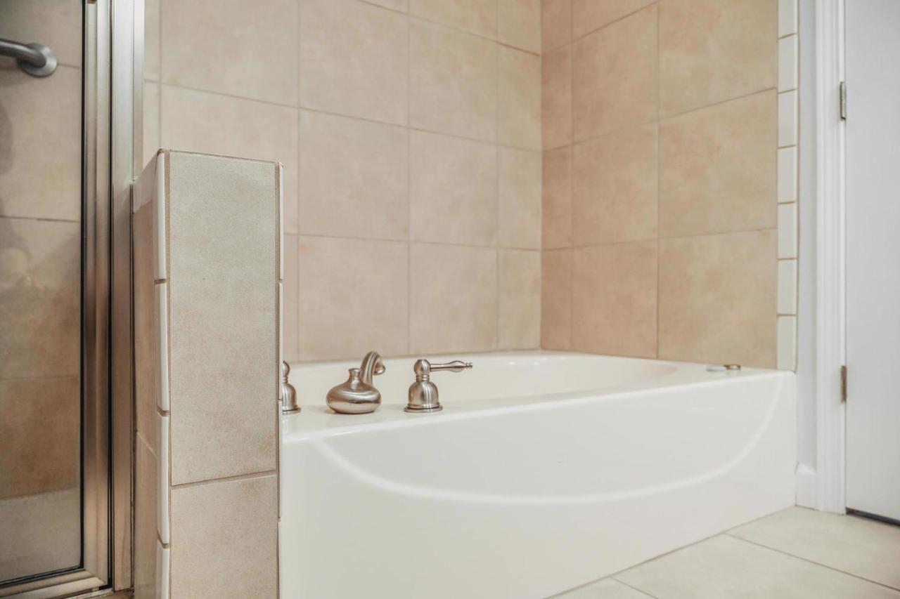 Mvc - Unit 5606 - Mountain Breeze 2 Apartment พิเจนฟอร์จ ภายนอก รูปภาพ